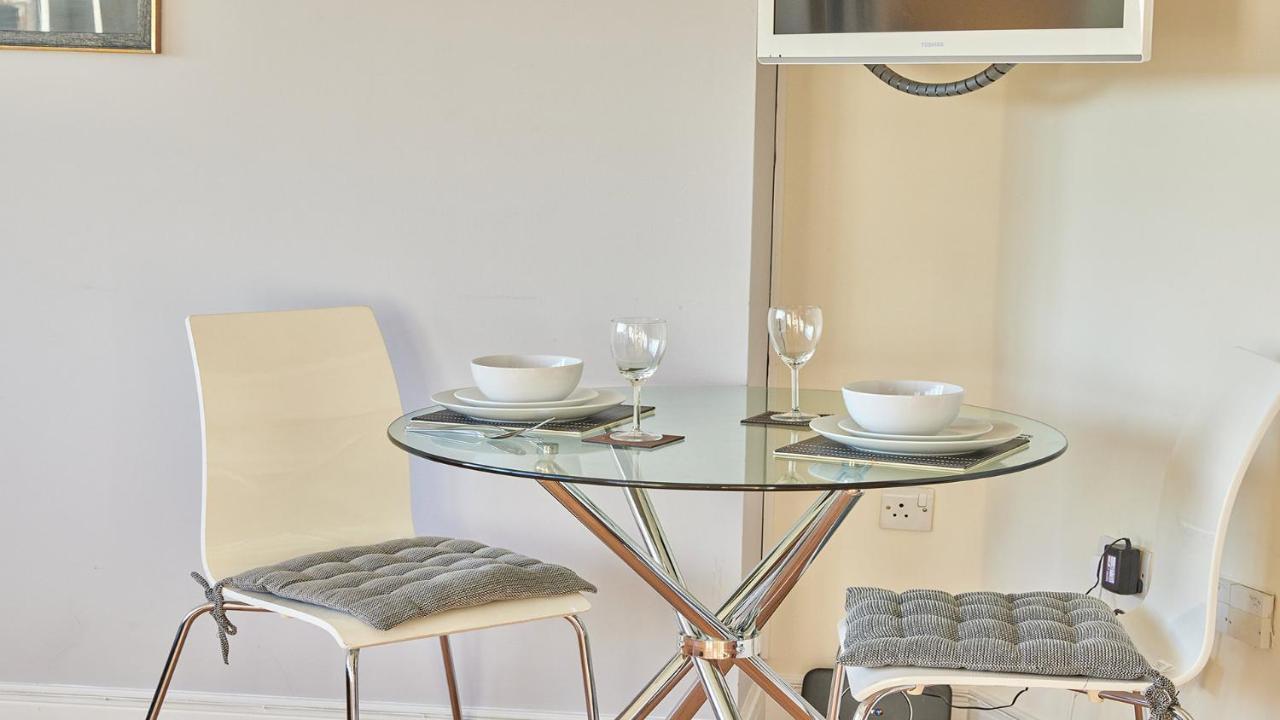 Magpie - Properties Unique Apartment Newcastle upon Tyne Bagian luar foto